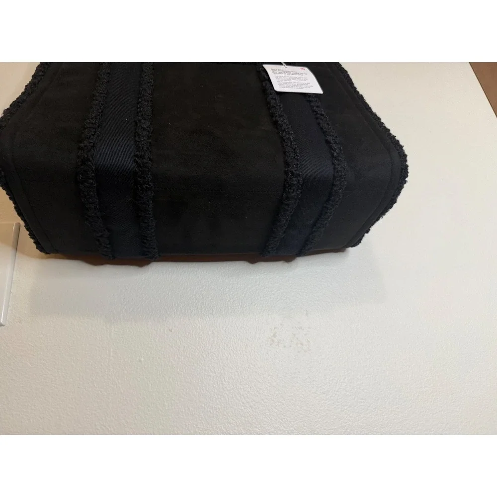 Lululemon Boxy Tote Faux Shearling Trim Black 10L Crossbody $168 MSRP NWT